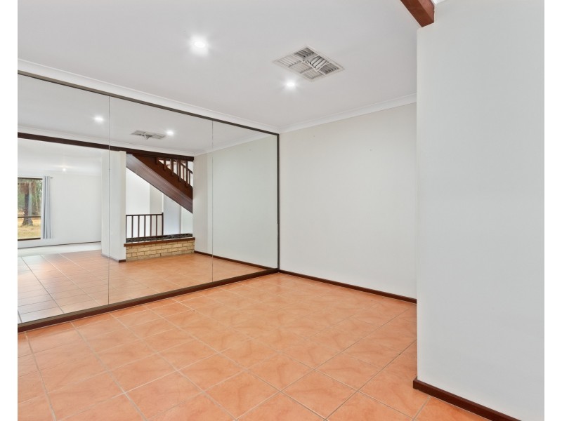 100 Lowlands Road, Mardella WA 6125