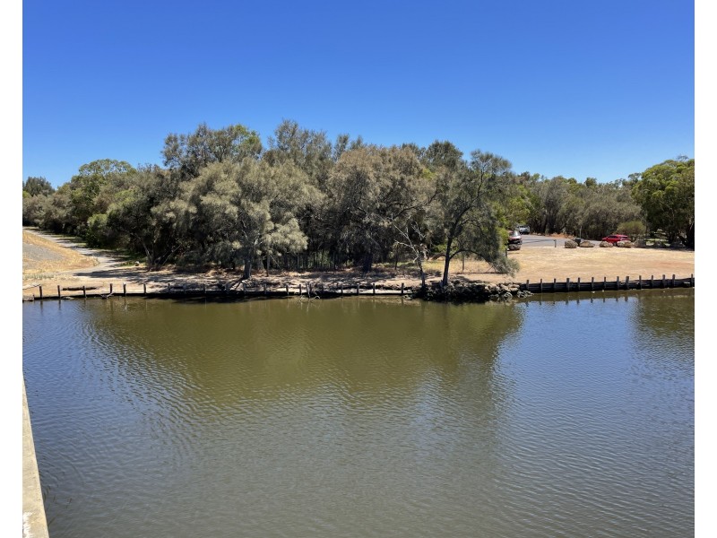 55 Old Pinjarra Road, Greenfields WA 6210