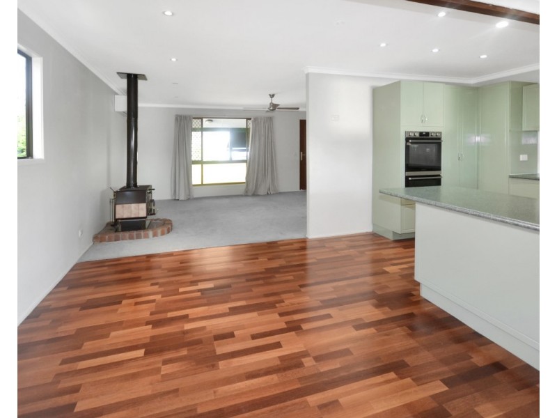 16 Eureka Crescent, Nerang QLD 4211