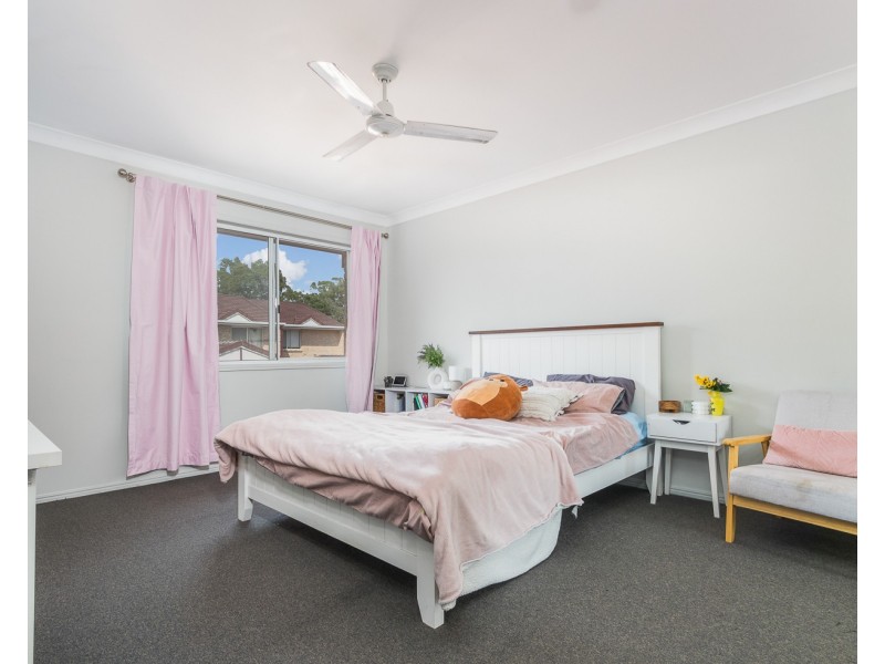 32 Doyle St, Silkstone QLD 4304