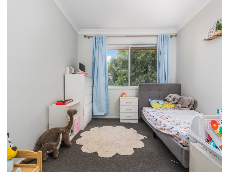 32 Doyle St, Silkstone QLD 4304