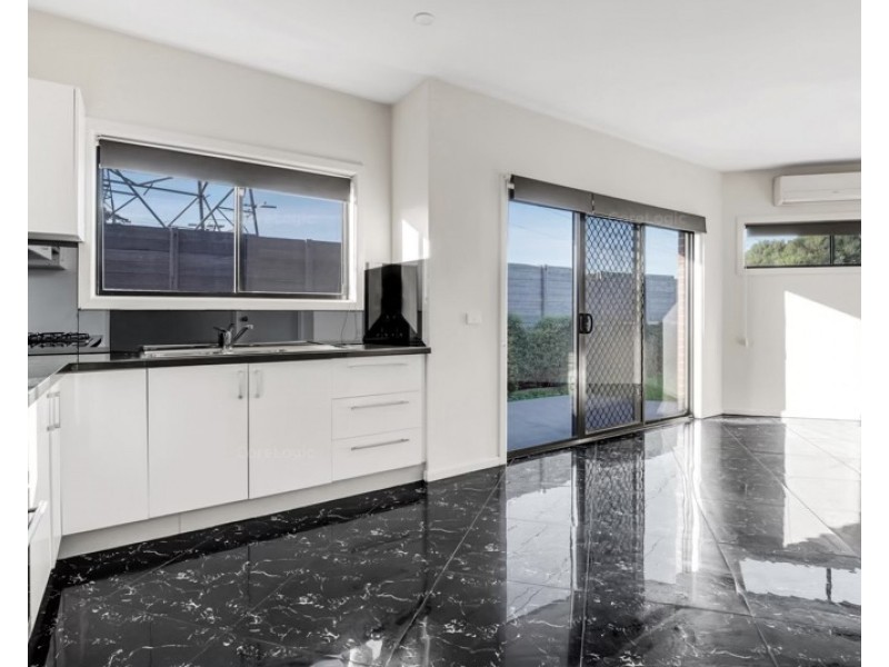 3/10 Howard Court, Glenroy VIC 3046