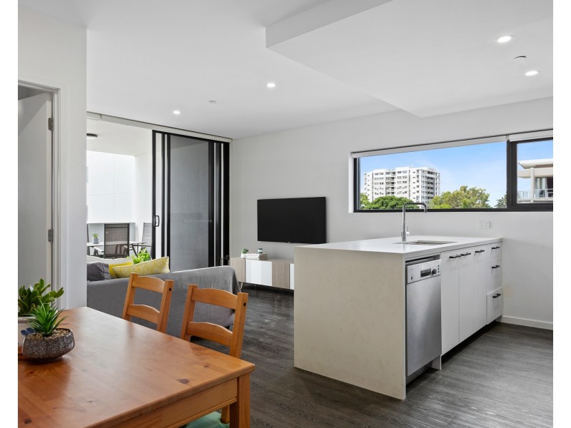 307/28 Wolseley Street, Woolloongabba QLD 4102