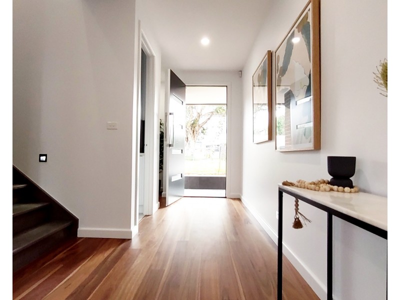 1/6 Riverview Street, Avondale Heights VIC 3034