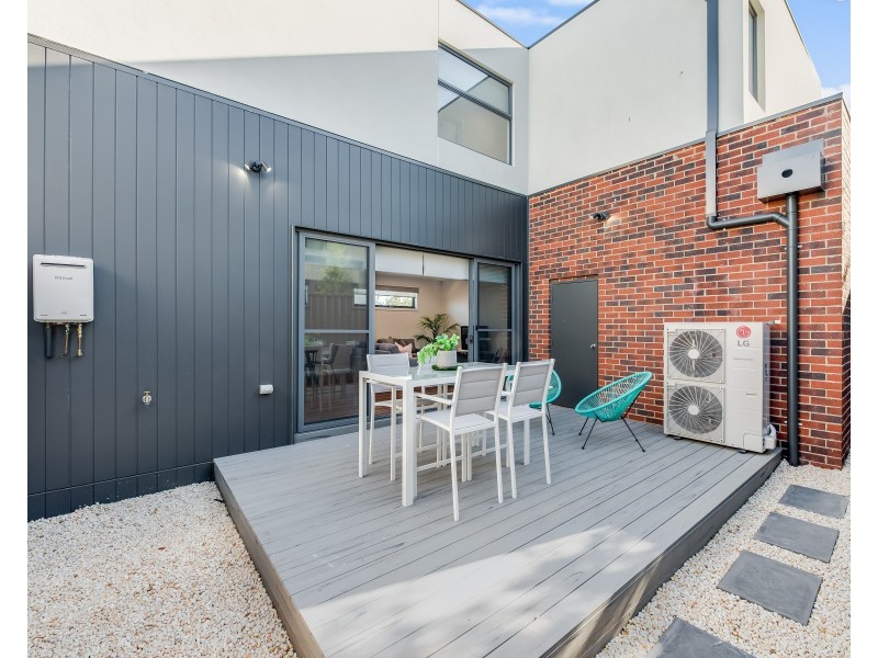 1/6 Riverview Street, Avondale Heights VIC 3034