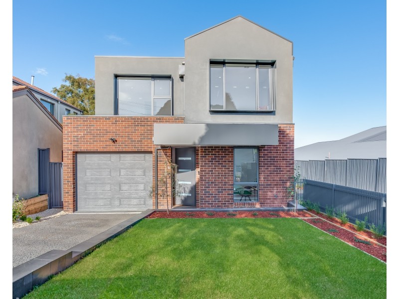 1/6 Riverview Street, Avondale Heights VIC 3034