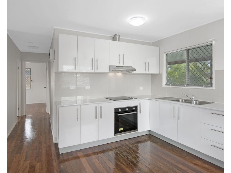 37 ATTUNGA STREET, Kingston QLD 4114