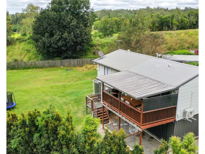19 Lumbye Place, North Tivoli QLD 4305