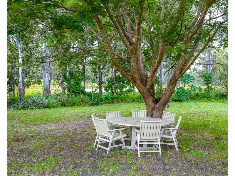 19 Lumbye Place, North Tivoli QLD 4305