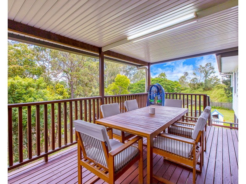 19 Lumbye Place, North Tivoli QLD 4305