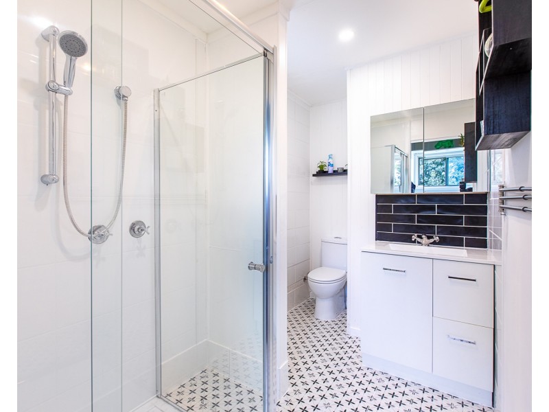 19 Lumbye Place, North Tivoli QLD 4305