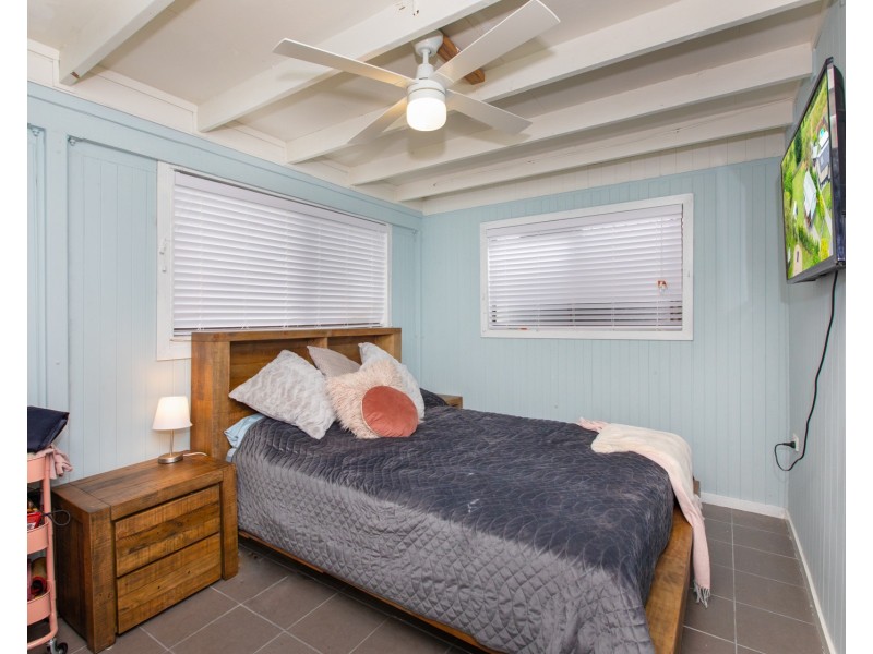 19 Lumbye Place, North Tivoli QLD 4305