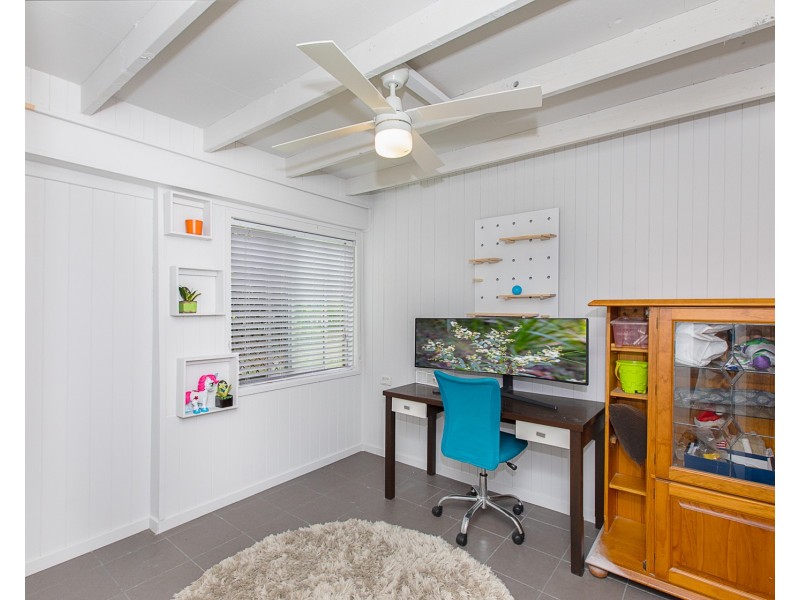 19 Lumbye Place, North Tivoli QLD 4305