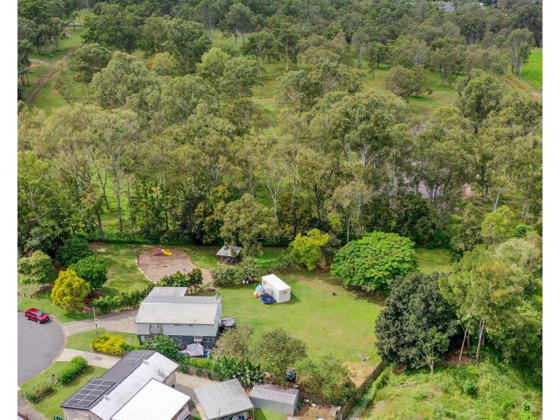 19 Lumbye Place, North Tivoli QLD 4305