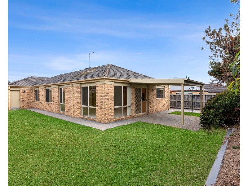 12 Mariner Court, Mount Martha VIC 3934