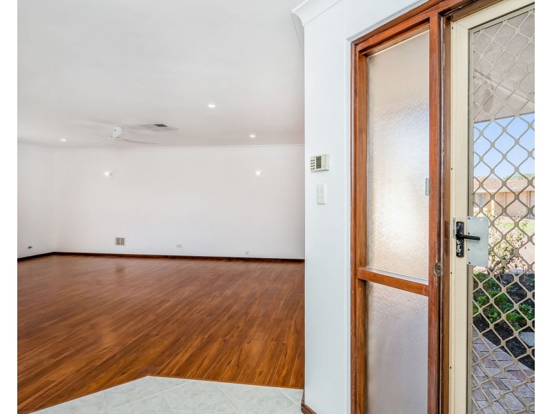 2/18 Heron Place, Maddington WA 6109