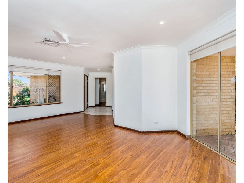 2/18 Heron Place, Maddington WA 6109