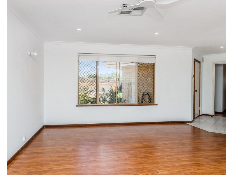 2/18 Heron Place, Maddington WA 6109