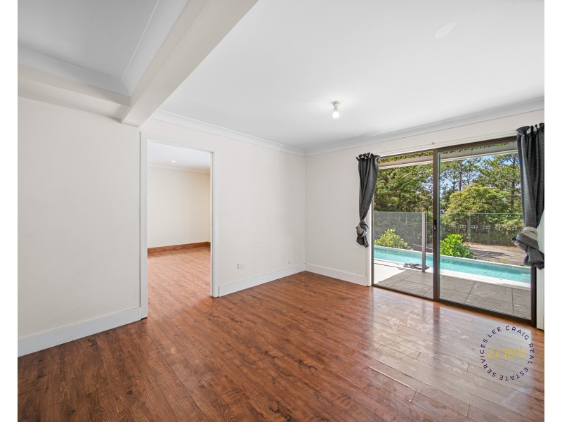 138-140 Glade Drive, Gaven QLD 4211