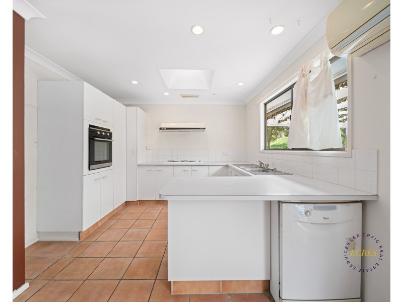 138-140 Glade Drive, Gaven QLD 4211