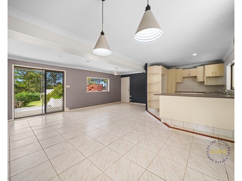 138-140 Glade Drive, Gaven QLD 4211