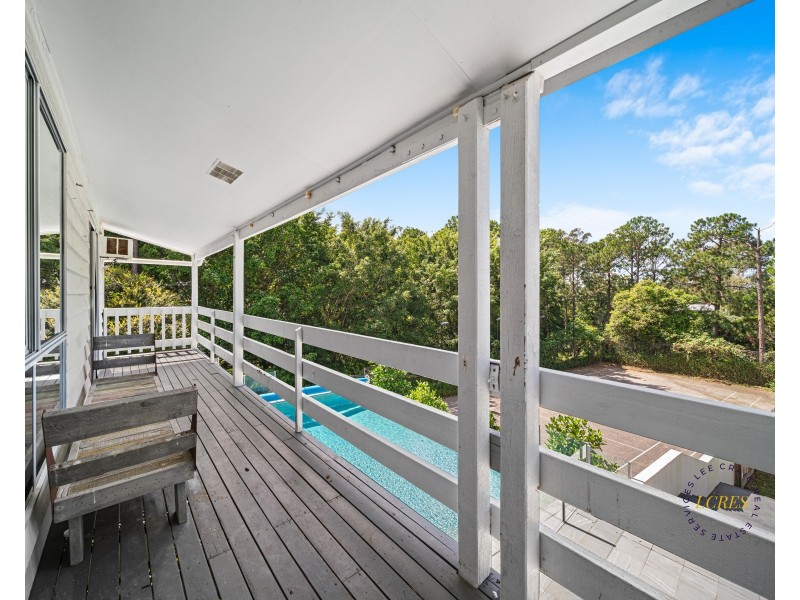 138-140 Glade Drive, Gaven QLD 4211