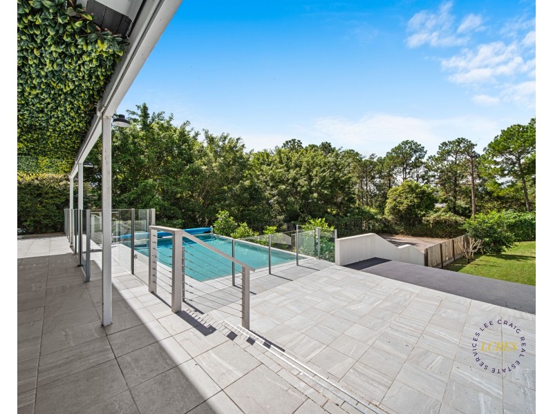 138-140 Glade Drive, Gaven QLD 4211