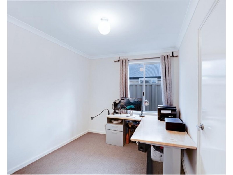 8 Jack Way, Canning Vale WA 6155