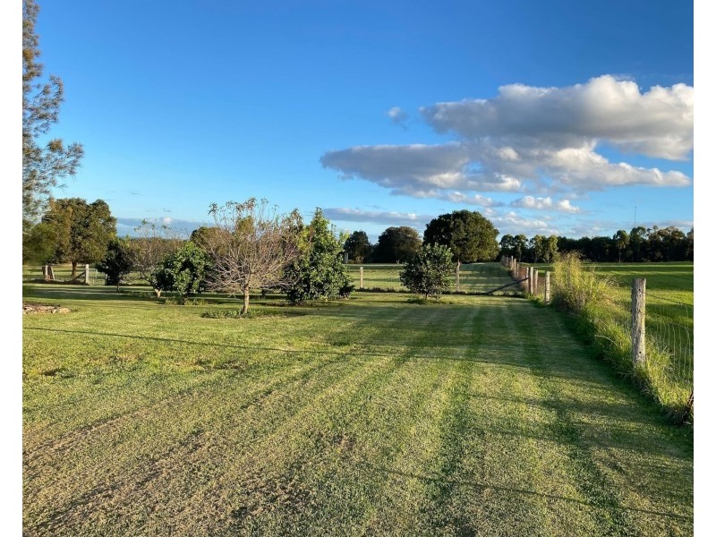 44 Behs Road, South Nanango QLD 4615