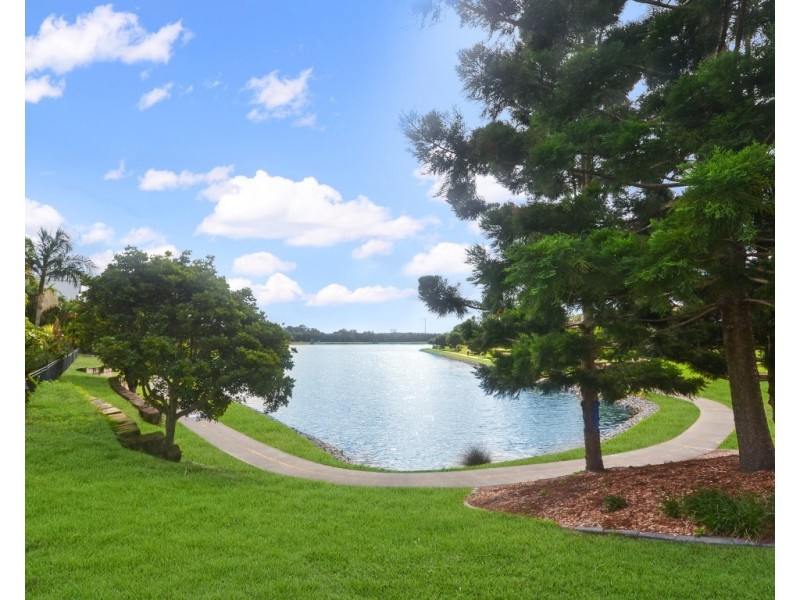 6 Temple Island Circuit, Oxenford QLD 4210