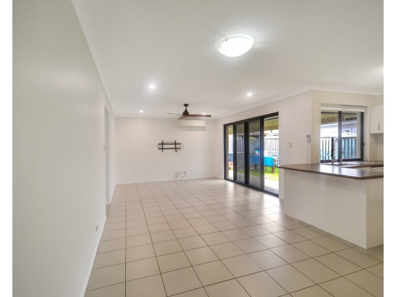 6 Temple Island Circuit, Oxenford QLD 4210