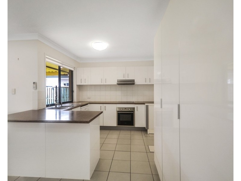 6 Temple Island Circuit, Oxenford QLD 4210