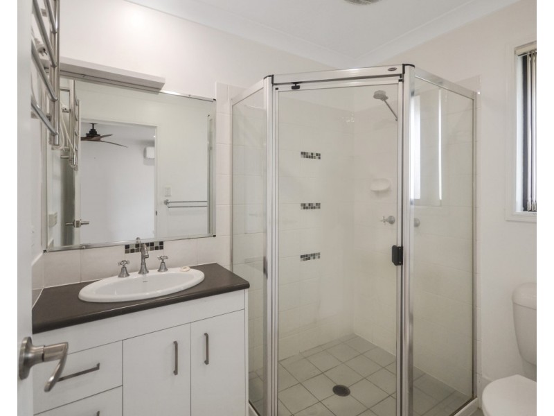 6 Temple Island Circuit, Oxenford QLD 4210
