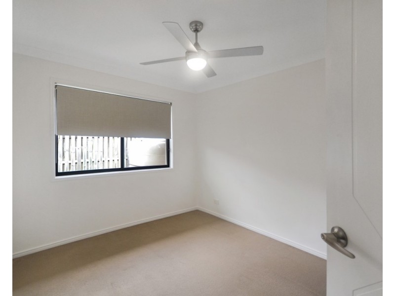 6 Temple Island Circuit, Oxenford QLD 4210
