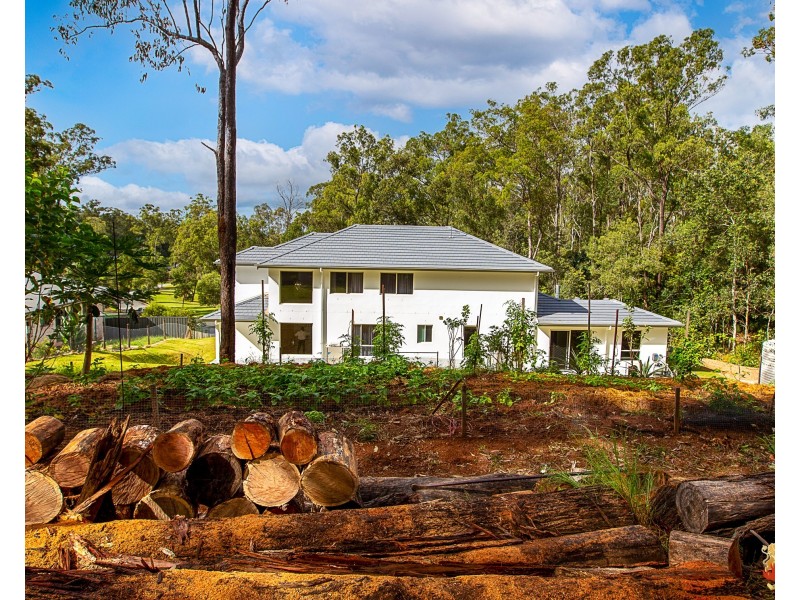 13 Senna Close, Pine Mountain QLD 4306