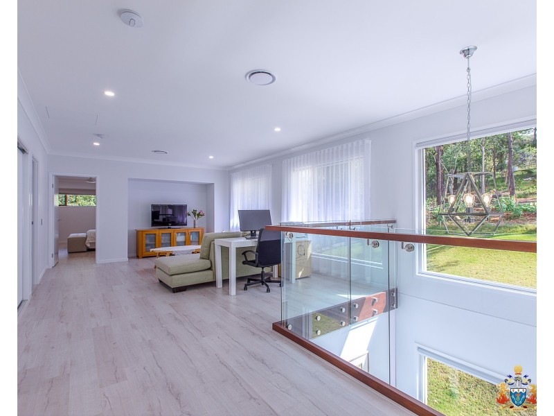 13 Senna Close, Pine Mountain QLD 4306