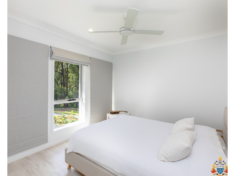 13 Senna Close, Pine Mountain QLD 4306