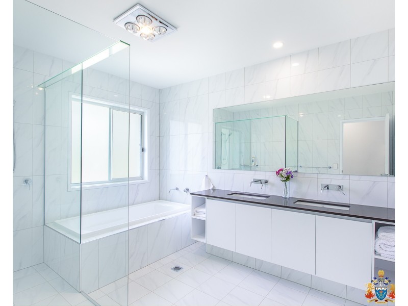 13 Senna Close, Pine Mountain QLD 4306