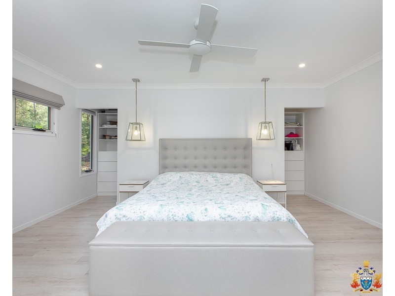 13 Senna Close, Pine Mountain QLD 4306