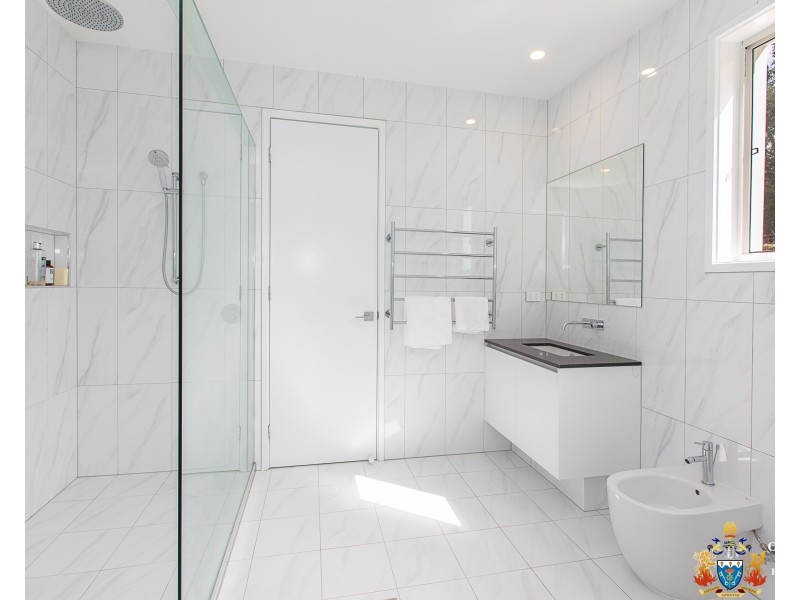 13 Senna Close, Pine Mountain QLD 4306