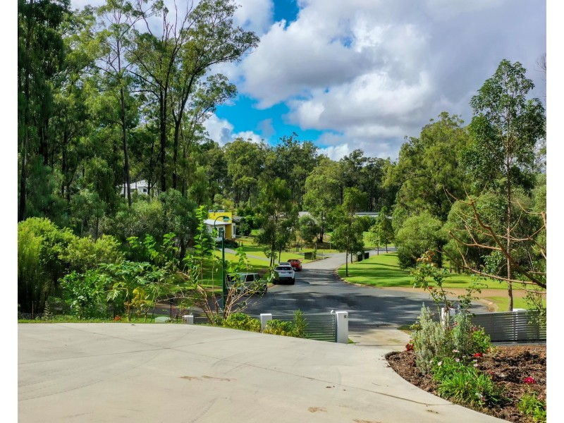 13 Senna Close, Pine Mountain QLD 4306