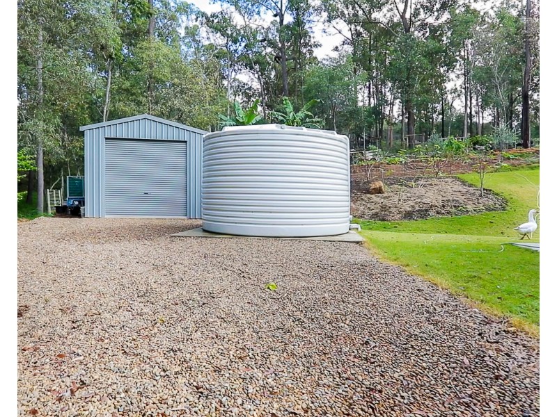 13 Senna Close, Pine Mountain QLD 4306