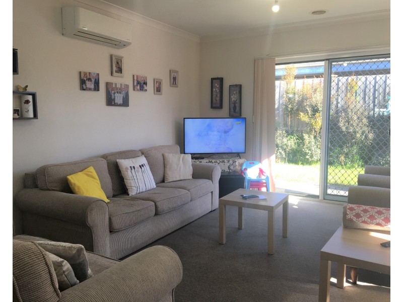 15/4 Young Road, Hallam VIC 3803