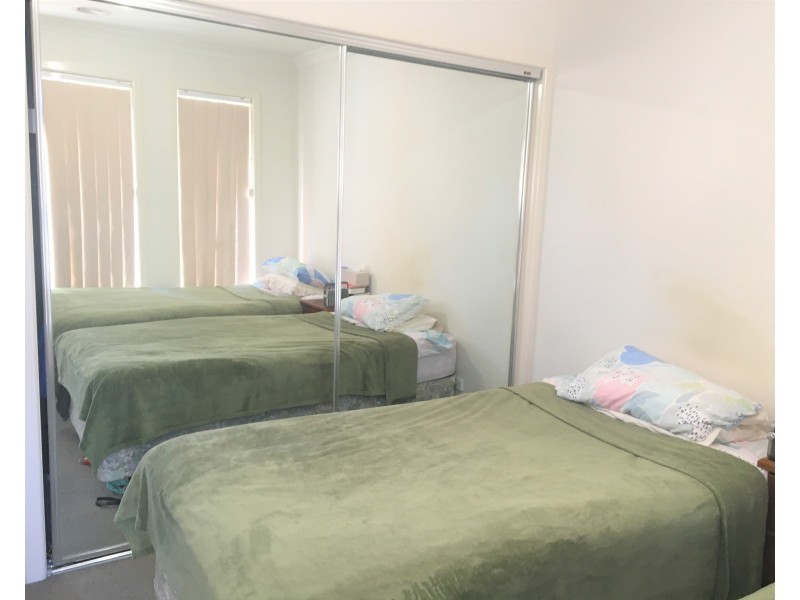 15/4 Young Road, Hallam VIC 3803