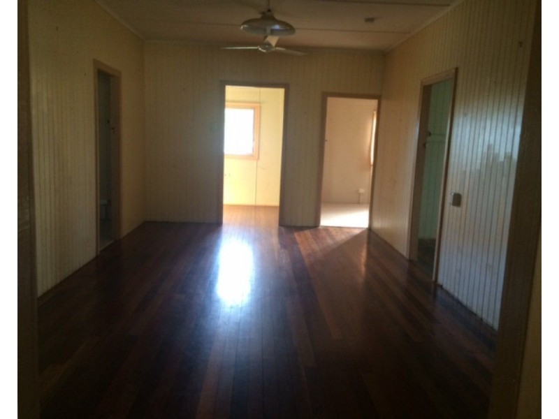 Mount Warren Park QLD 4207