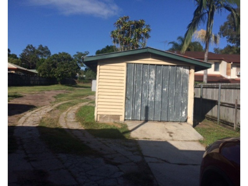 Mount Warren Park QLD 4207