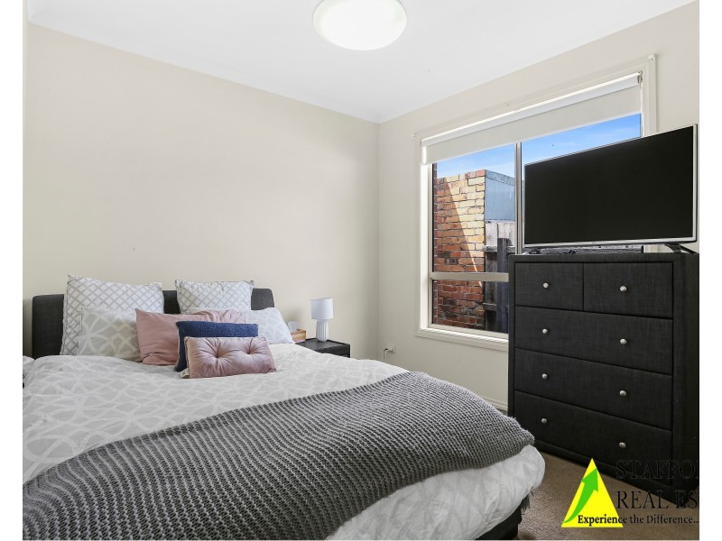2/27 Morley Street, Glenroy VIC 3046