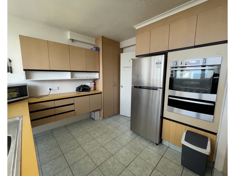 39/40 Ferny Avenue, Surfers Paradise QLD 4217