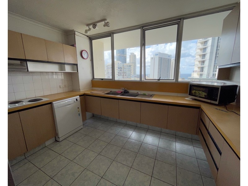 39/40 Ferny Avenue, Surfers Paradise QLD 4217