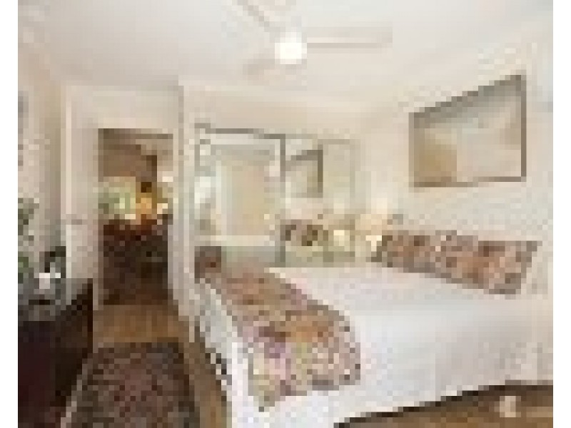 Chevron Island QLD 4217